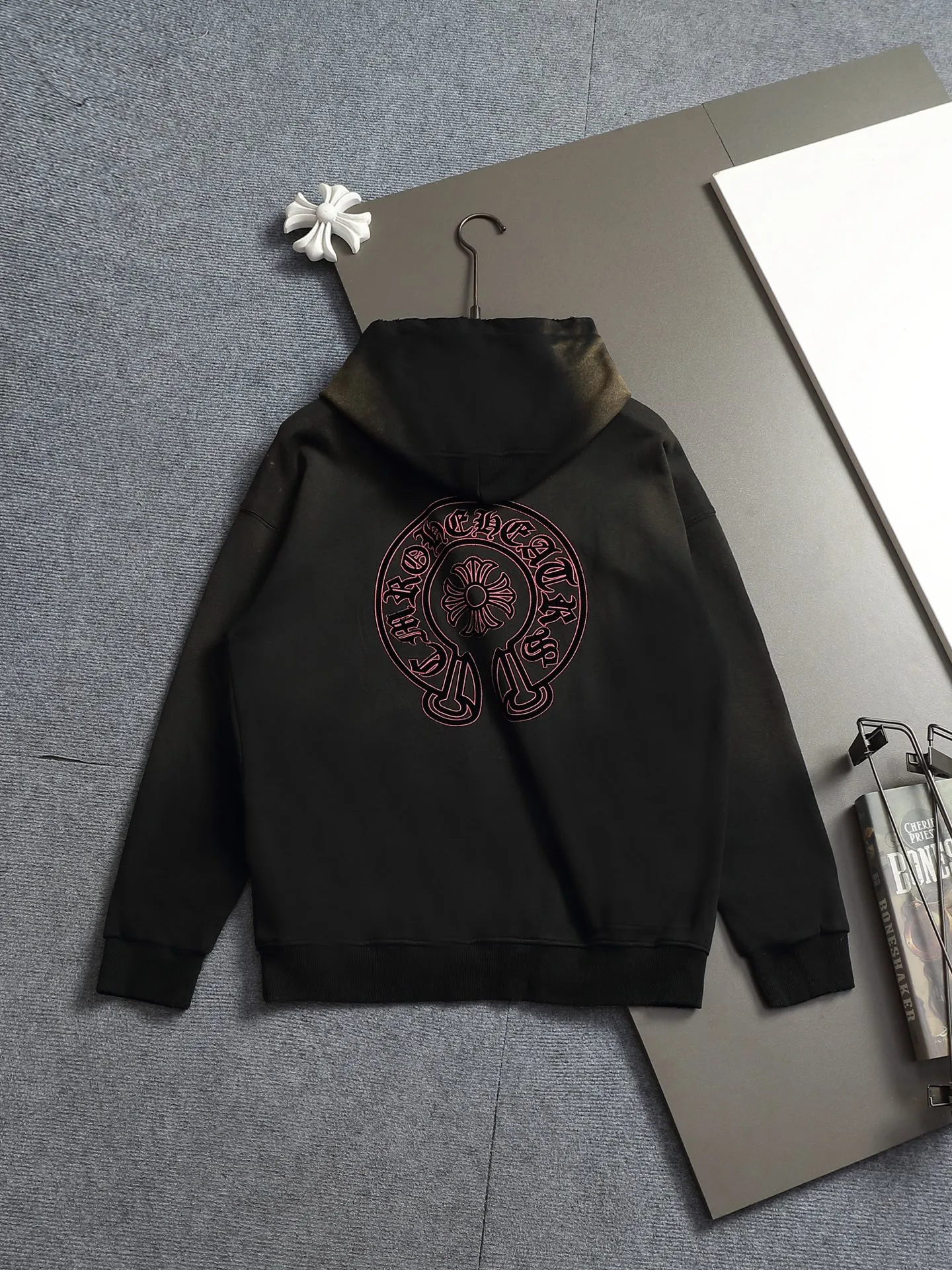 𝗖𝗵𝗿𝗼𝗺𝗲 𝗛𝗲𝗮𝗿𝘁𝘀/ 2026 New Arrival Original 👑 ！ ！ ！ 👍 ✂️Quality , ！ 。 ： ➕100% 。Authentic ➕ ➕3D ➕ ： ！ ！ Authentic ！ Same Style ！ Black Dark Gray Light Gray Size：S-XL
